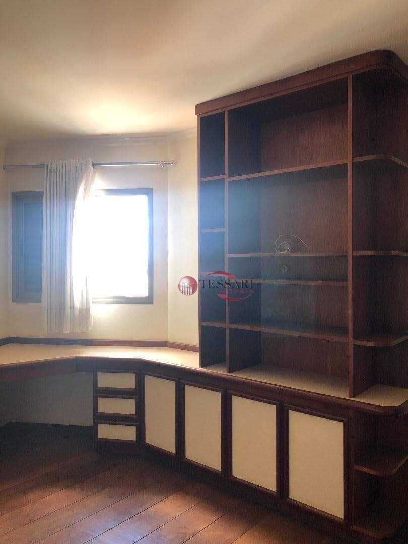 Apartamento à venda com 3 quartos, 135m² - Foto 12