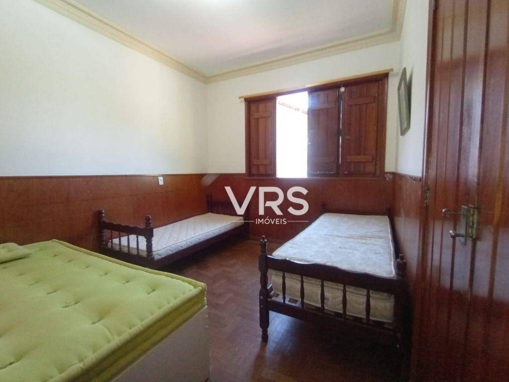 Casa à venda com 7 quartos, 581m² - Foto 25