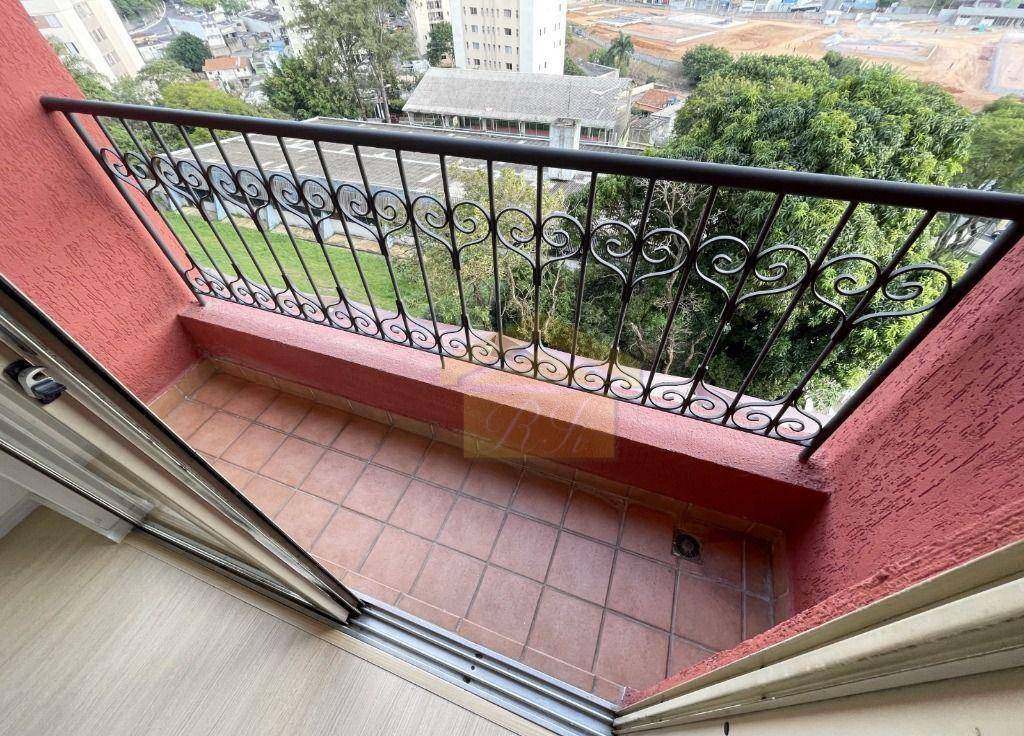 Apartamento à venda com 3 quartos, 64m² - Foto 3