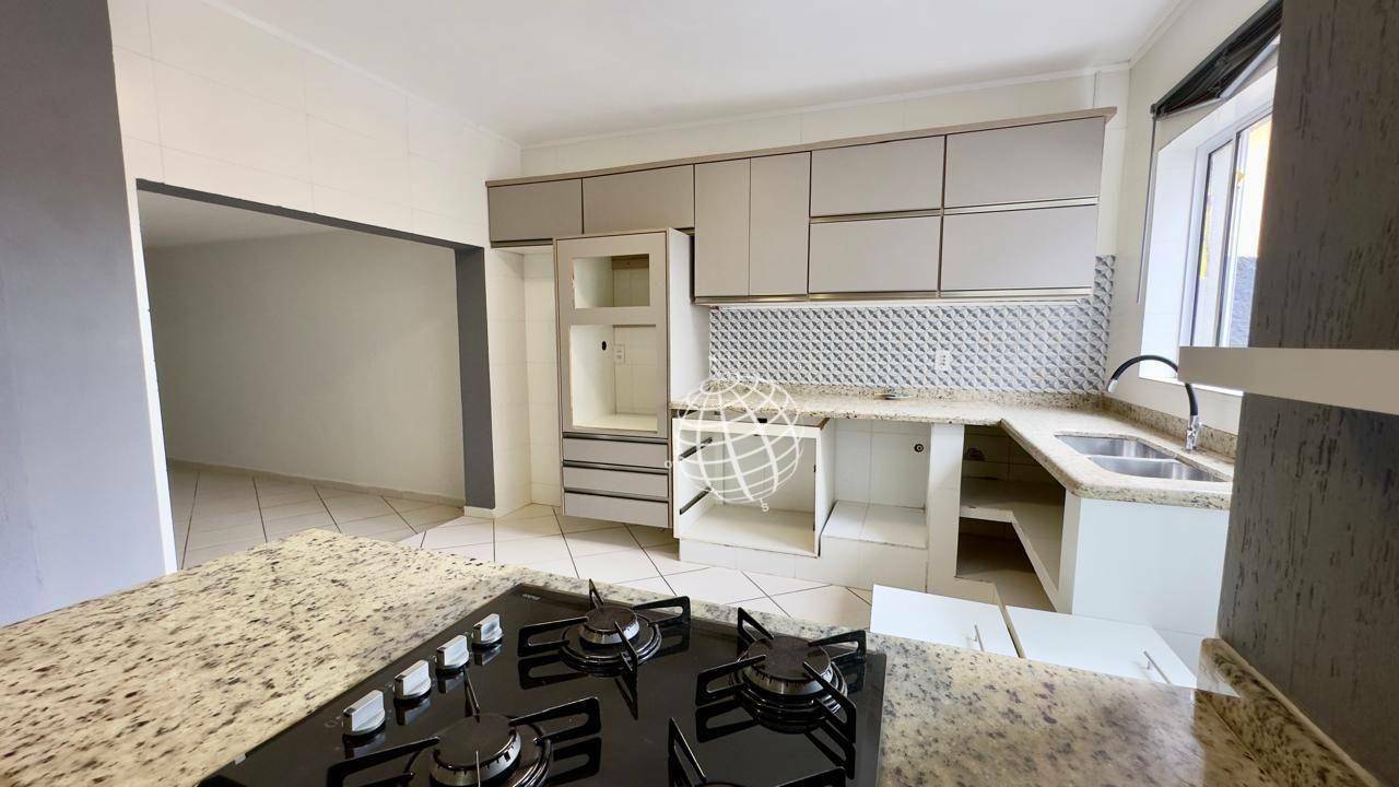 Casa à venda e aluguel com 3 quartos, 500m² - Foto 14