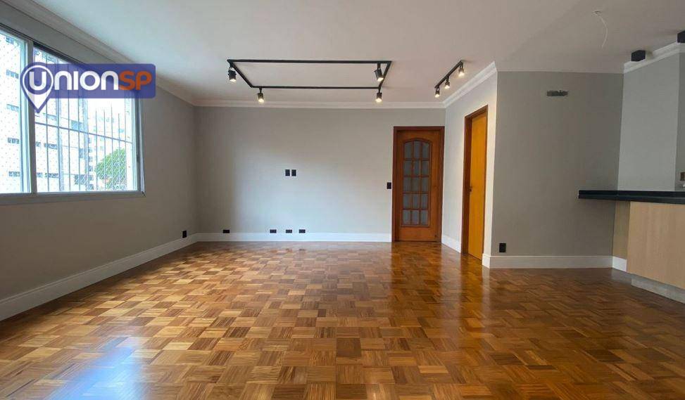 Apartamento à venda com 3 quartos, 113m² - Foto 2