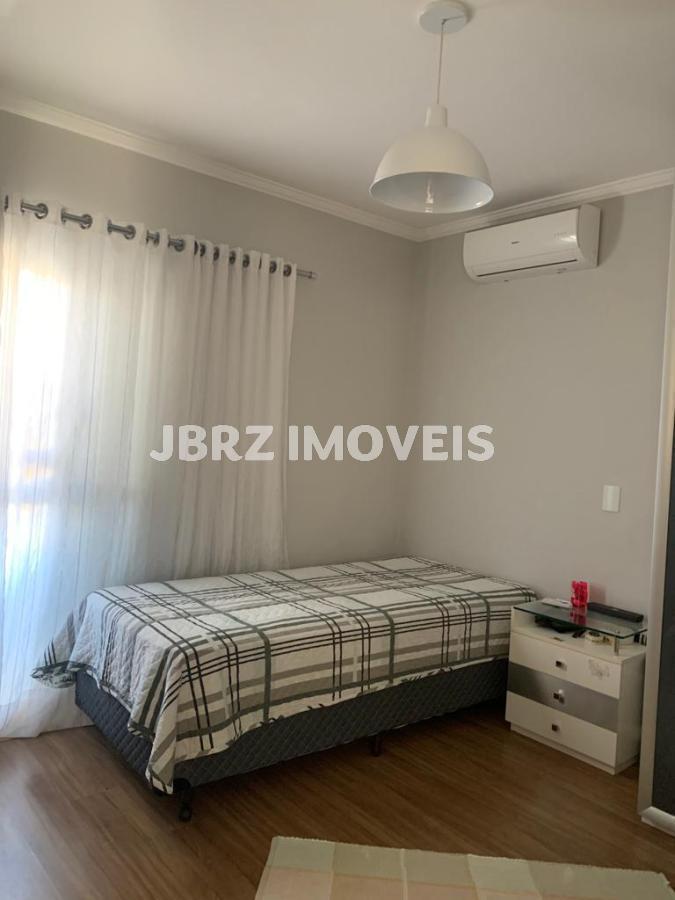 Casa à venda com 3 quartos, 305m² - Foto 14