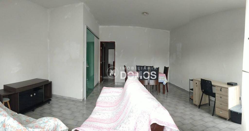 Casa à venda com 2 quartos, 300M2 - Foto 3