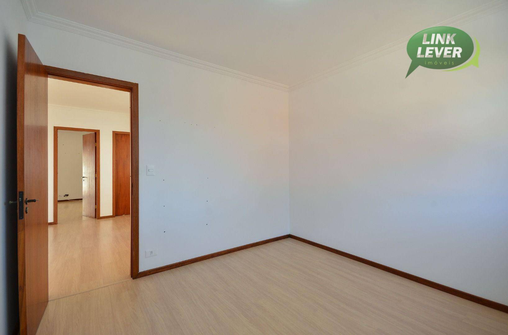 Sobrado para alugar com 3 quartos, 180m² - Foto 33