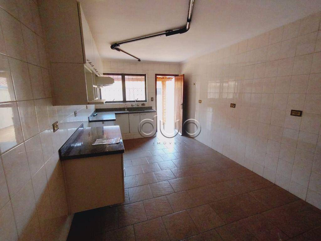 Casa à venda e aluguel com 4 quartos, 265m² - Foto 27