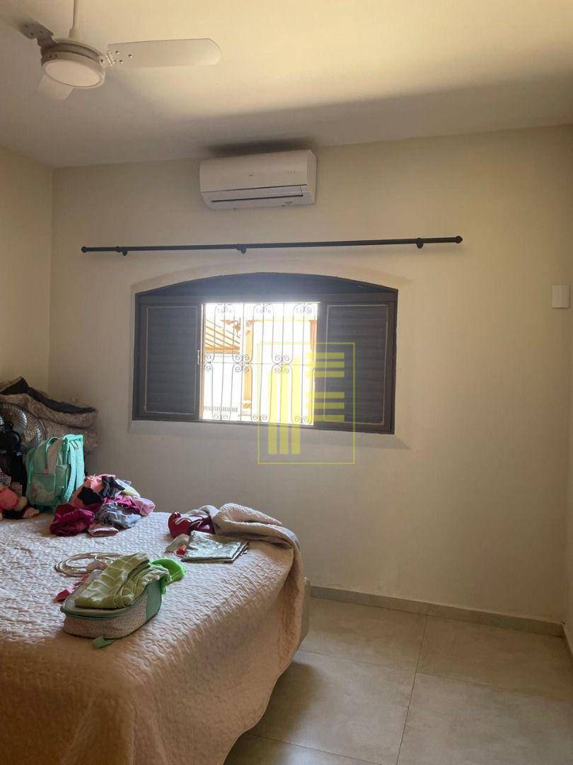 Casa, 3 quartos, 208 m² - Foto 14