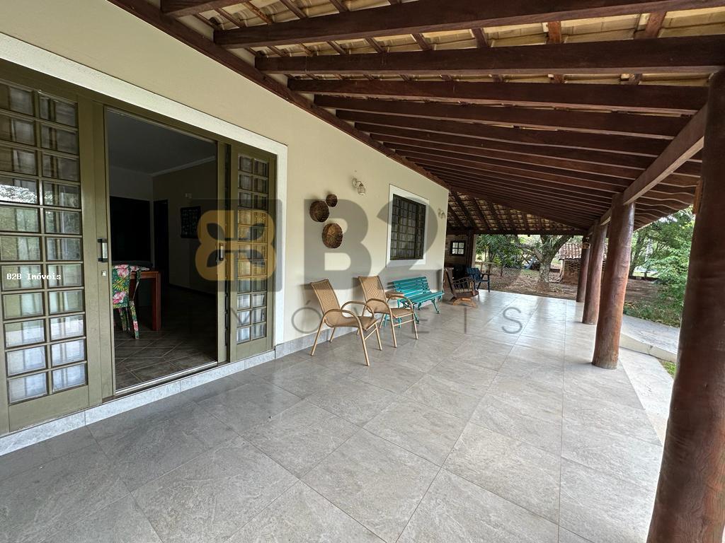 Fazenda à venda com 3 quartos, 325m² - Foto 11