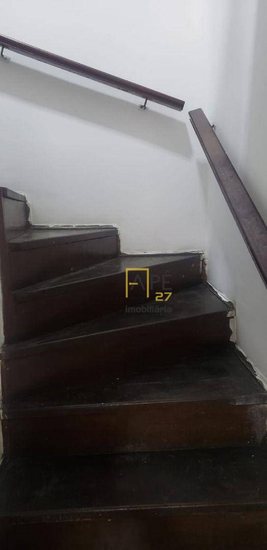 Sobrado à venda e aluguel com 3 quartos, 180m² - Foto 8