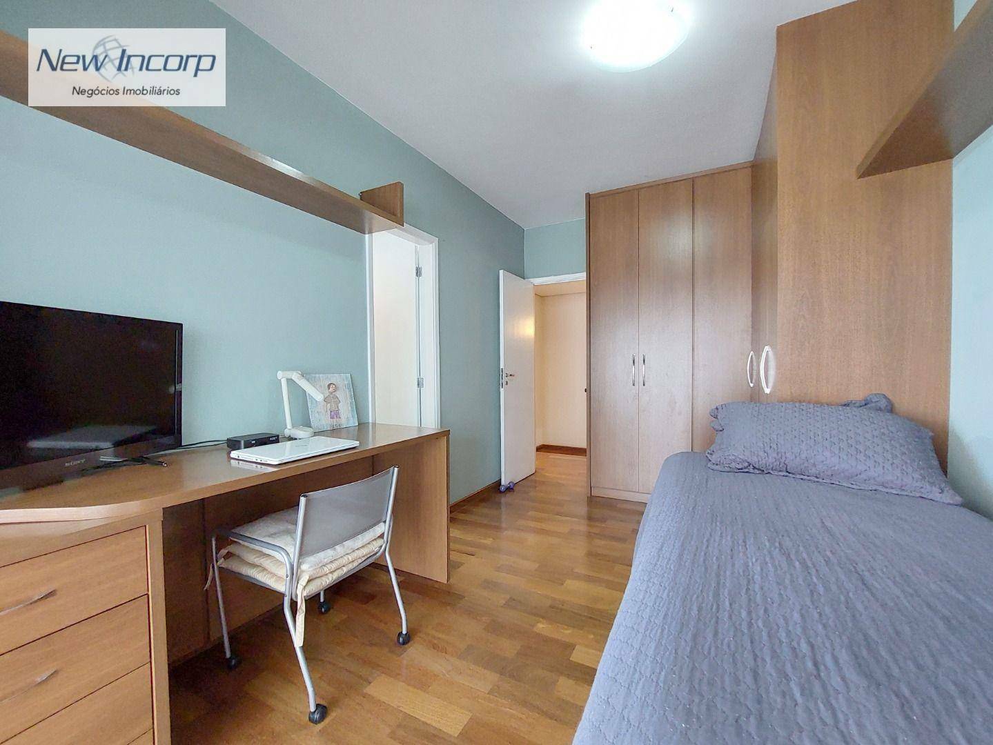 Apartamento à venda com 4 quartos, 258m² - Foto 32