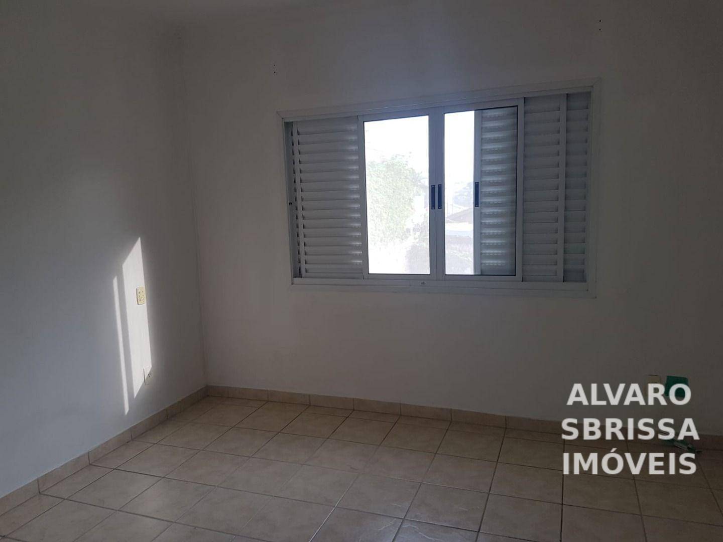 Casa de Condomínio para alugar com 4 quartos, 312m² - Foto 17