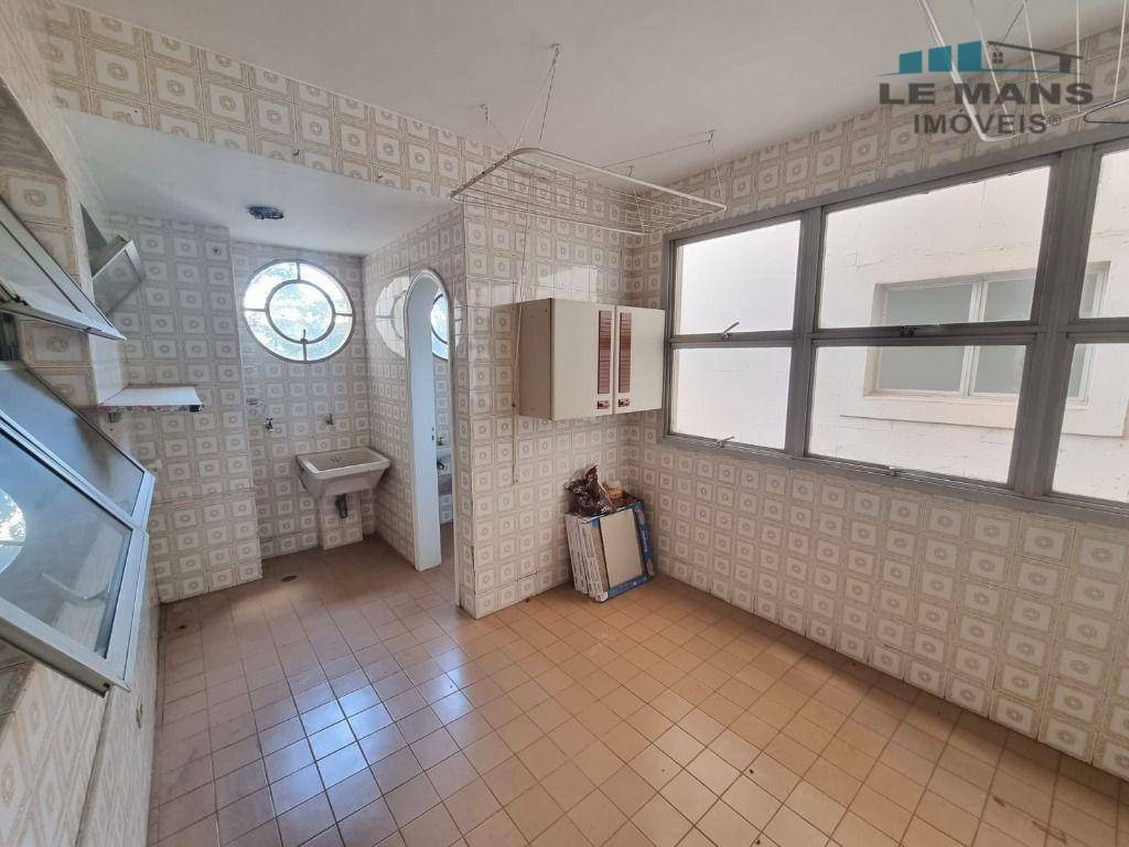 Apartamento à venda com 3 quartos, 150m² - Foto 8