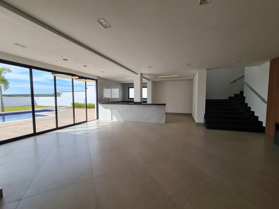 Casa de Condomínio à venda com 4 quartos, 1043m² - Foto 2