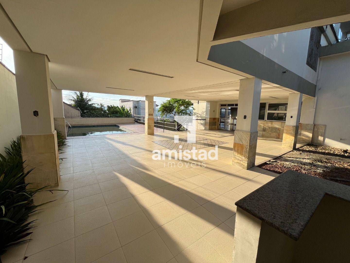 Casa à venda com 3 quartos, 600m² - Foto 18