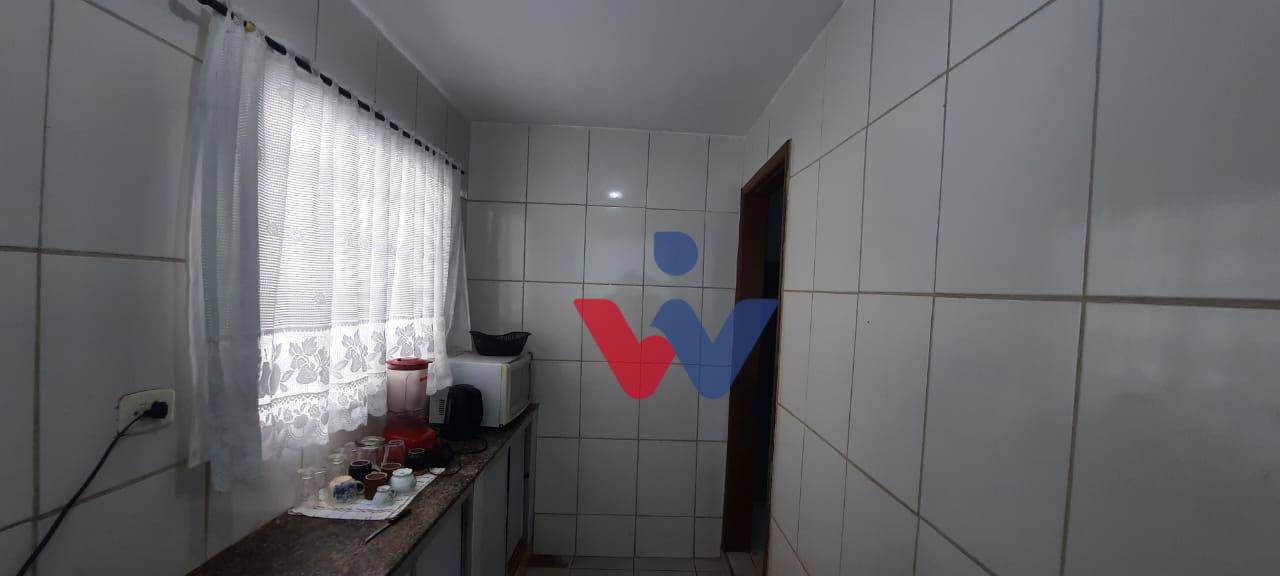 Casa à venda com 2 quartos, 170m² - Foto 35