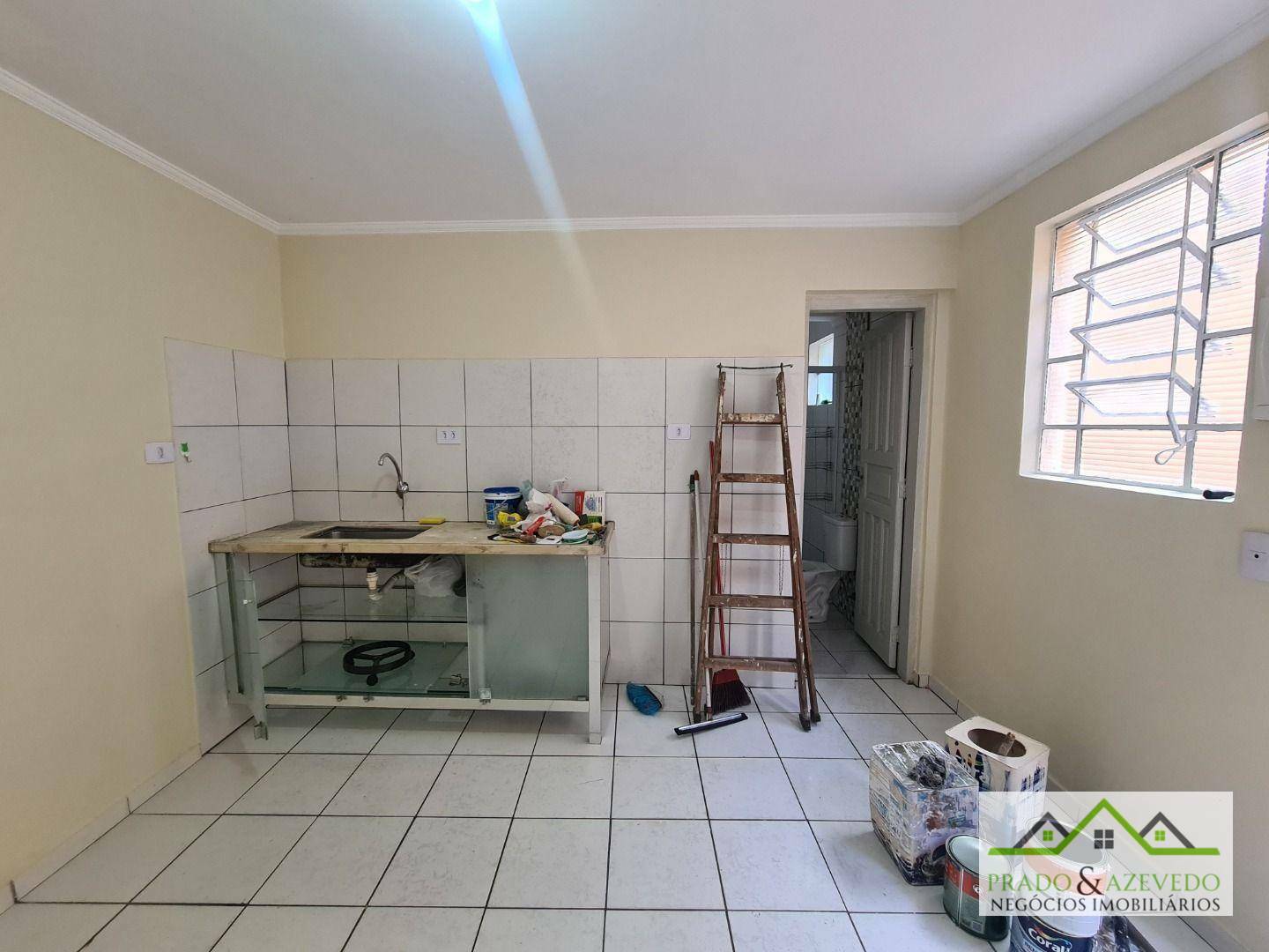 Casa para alugar com 1 quarto, 75m² - Foto 4