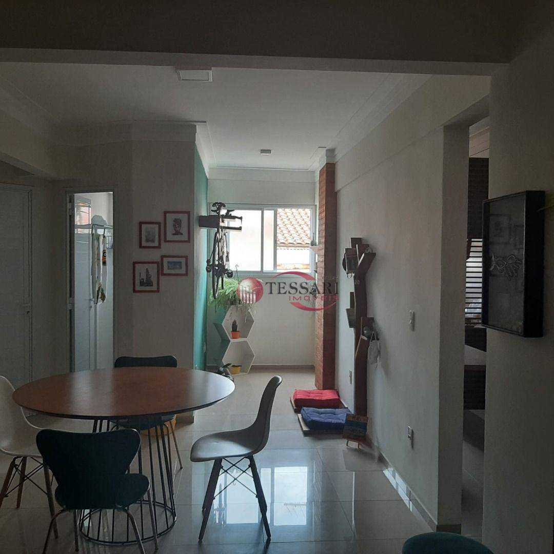 Apartamento à venda com 3 quartos, 80m² - Foto 3