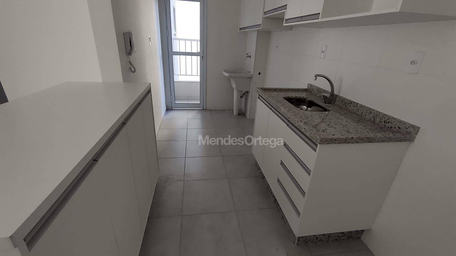 Apartamento à venda com 2 quartos, 62m² - Foto 7