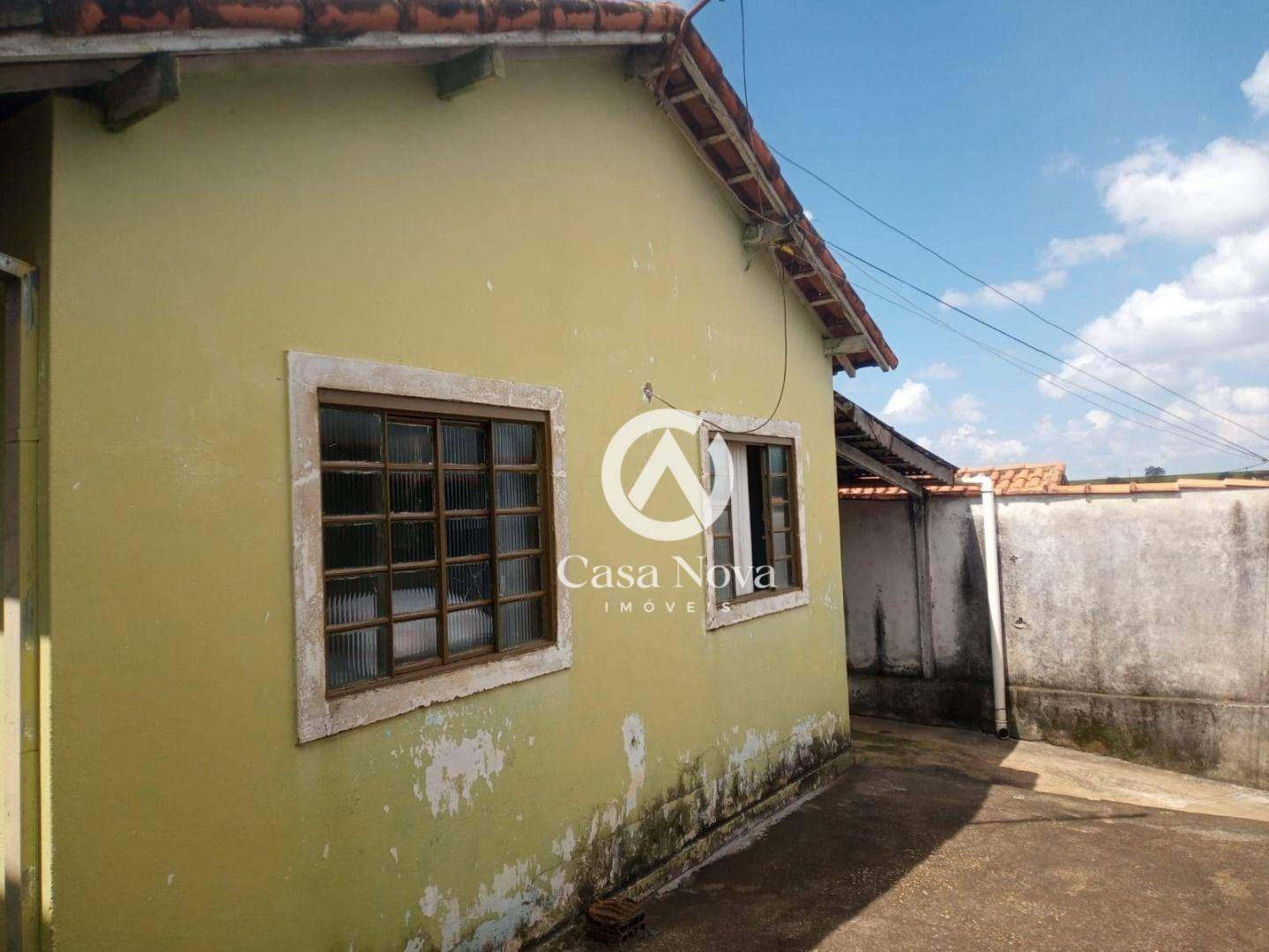 Casa à venda com 2 quartos, 71m² - Foto 2