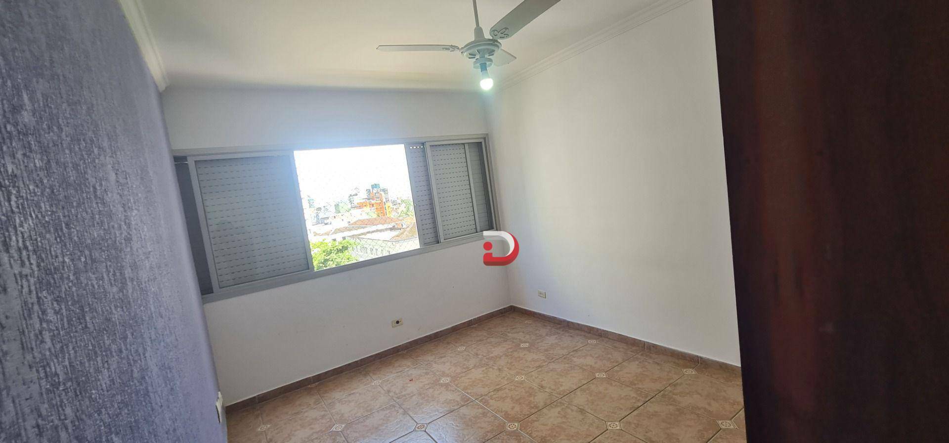 Apartamento para alugar com 2 quartos, 110m² - Foto 7