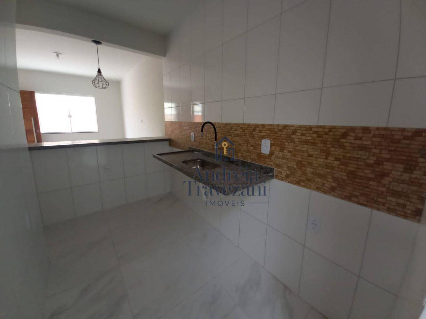 Casa à venda com 2 quartos, 49m² - Foto 6