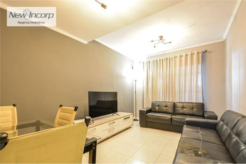 Casa à venda com 3 quartos, 200m² - Foto 1