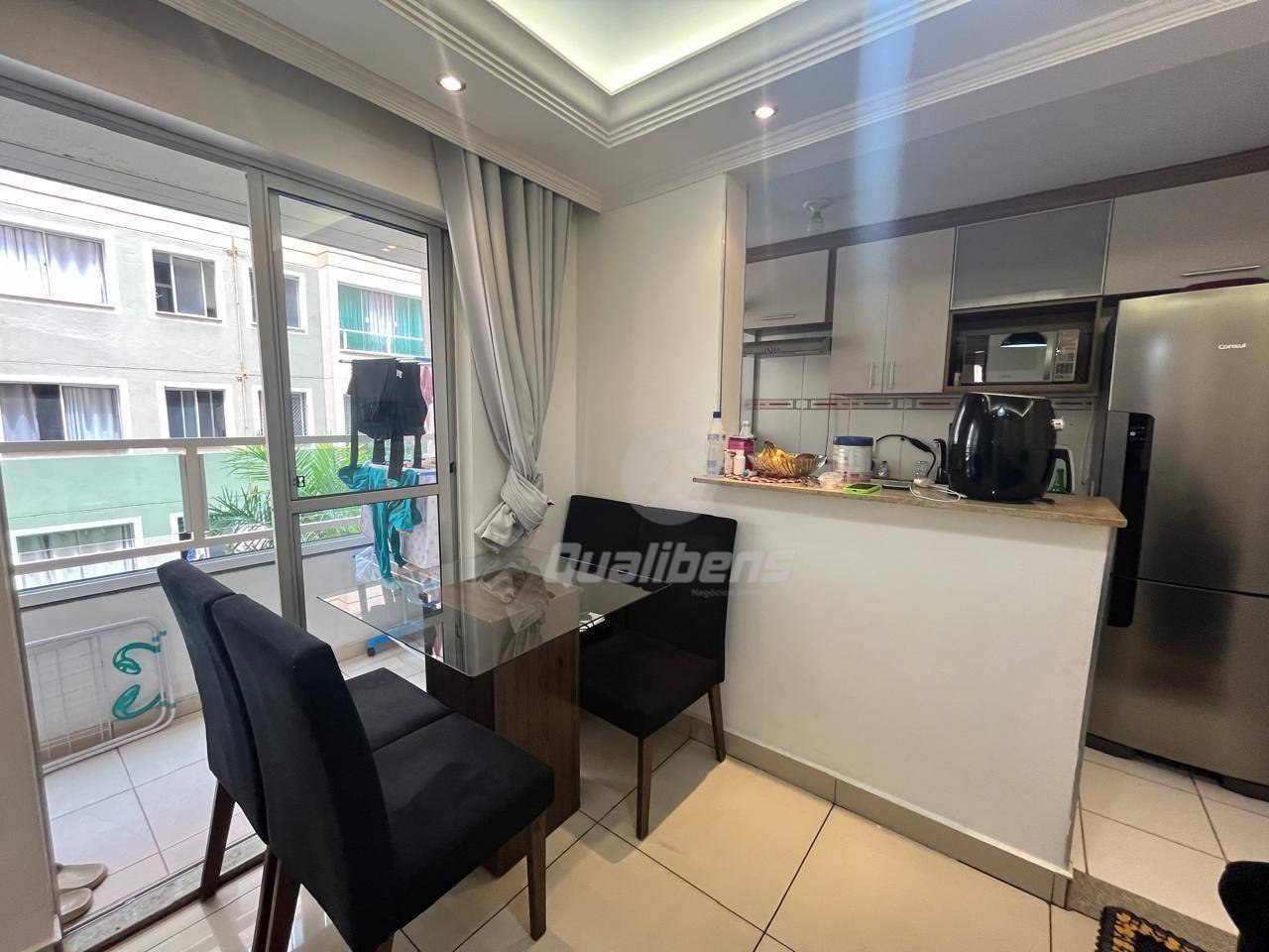 Apartamento à venda com 2 quartos, 48m² - Foto 1