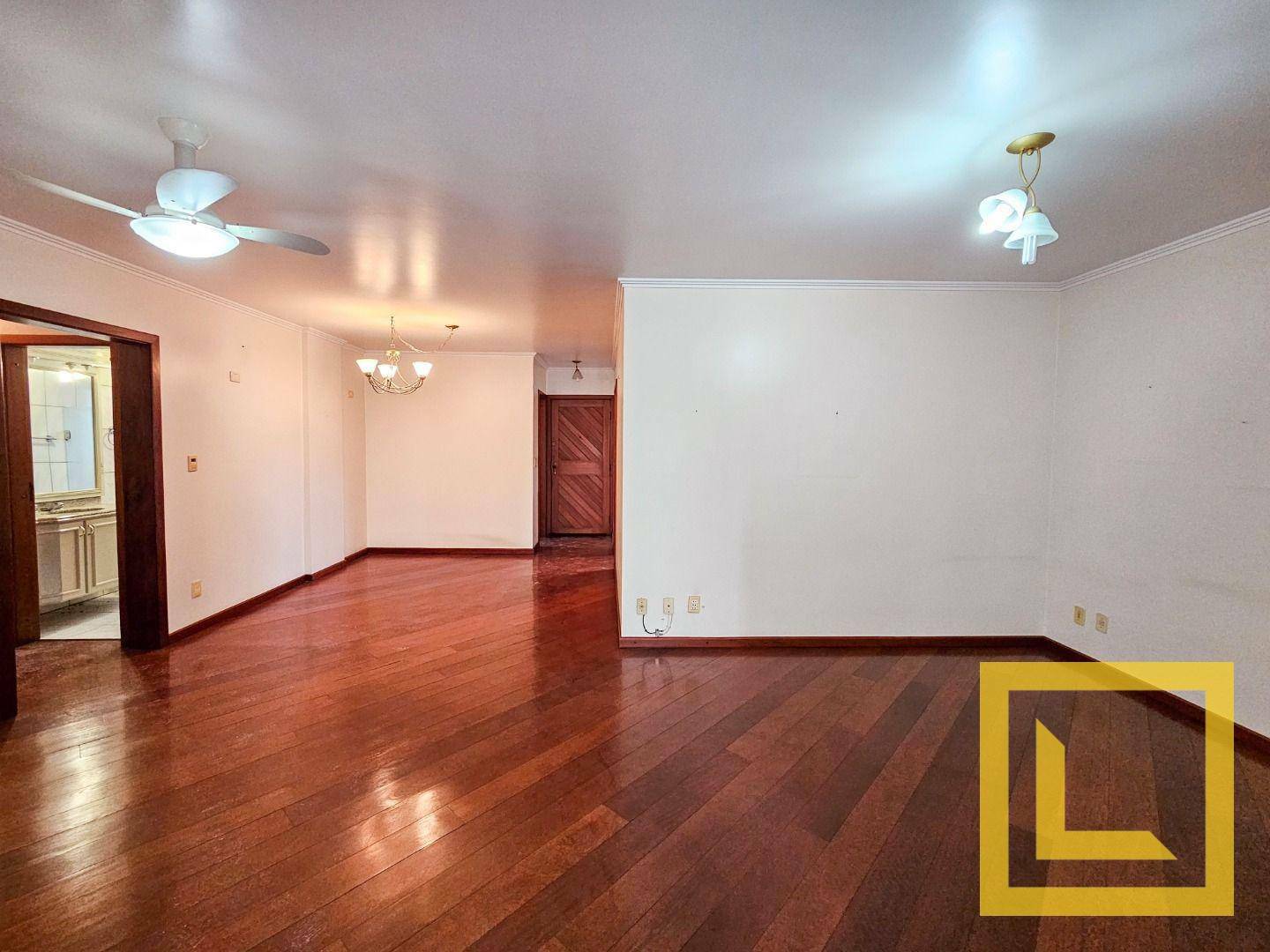 Apartamento à venda com 3 quartos, 135m² - Foto 4