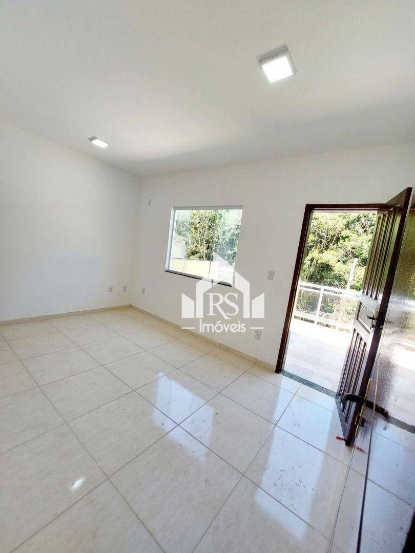 Casa à venda com 3 quartos, 97m² - Foto 11