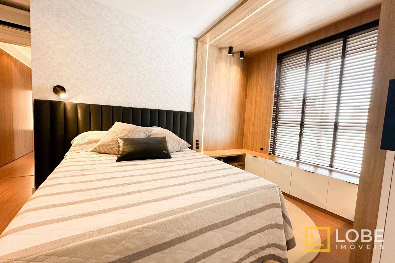 Apartamento à venda com 3 quartos, 171m² - Foto 22