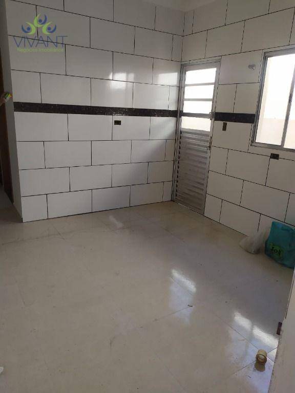 Casa à venda com 2 quartos, 57m² - Foto 6