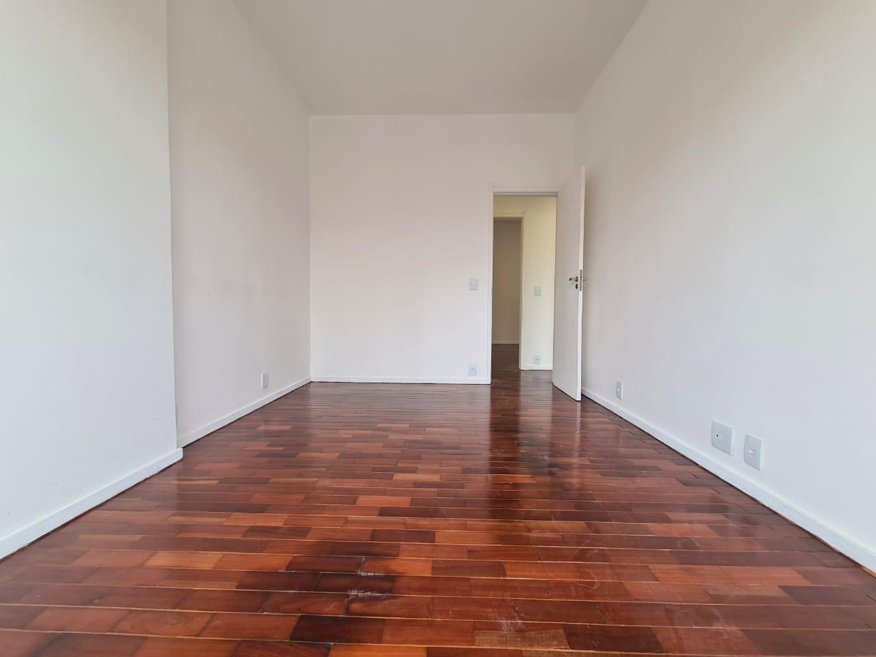 Apartamento à venda com 3 quartos, 100m² - Foto 13