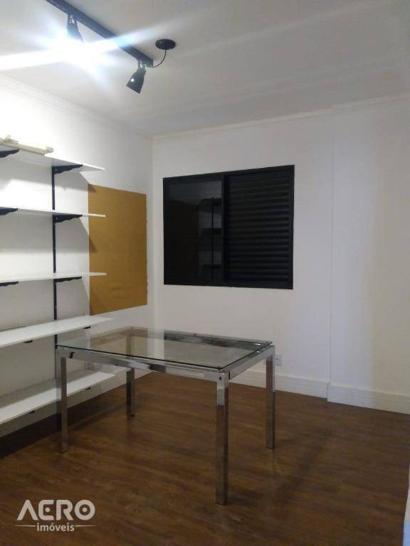 Apartamento para alugar com 3 quartos, 100m² - Foto 4