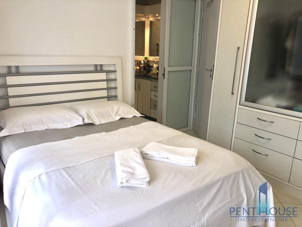 Apartamento à venda com 2 quartos, 90m² - Foto 24