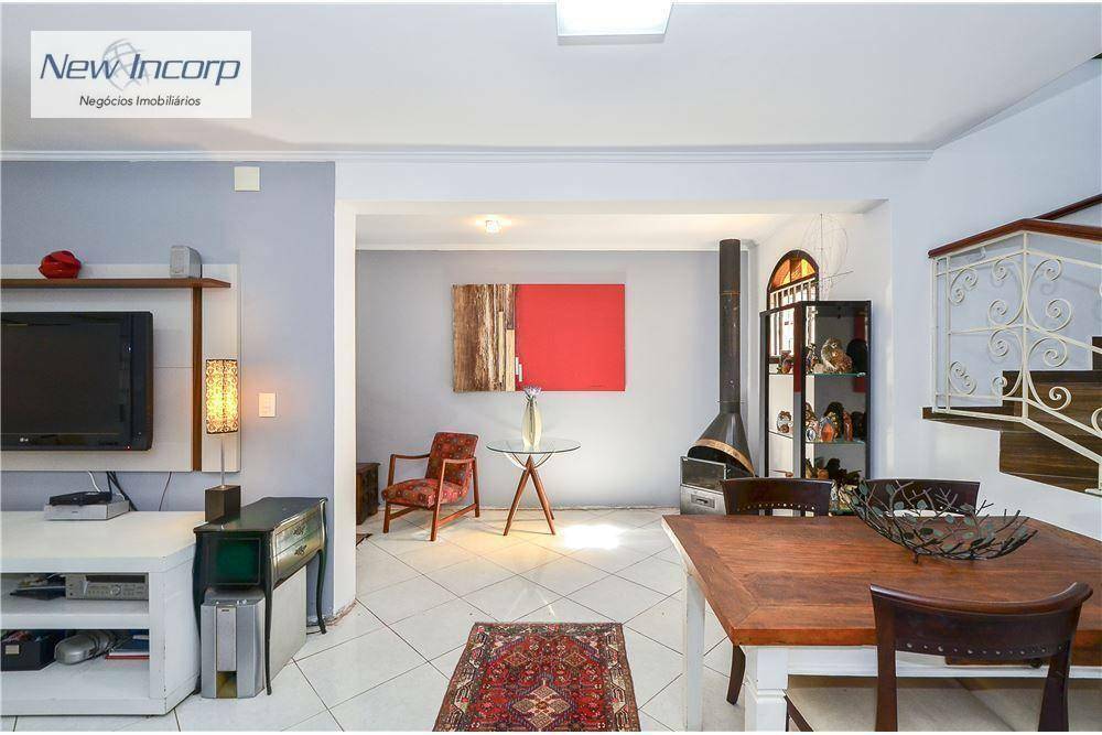 Casa à venda com 3 quartos, 117m² - Foto 2