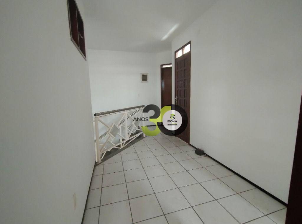 Casa à venda com 4 quartos, 180m² - Foto 38