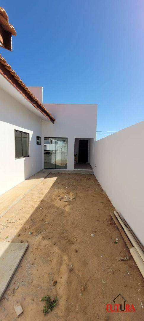 Casa à venda com 2 quartos, 65m² - Foto 26