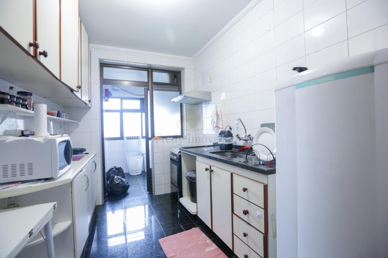 Apartamento à venda com 3 quartos, 96m² - Foto 18