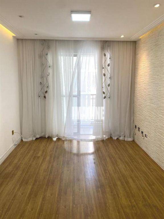 Apartamento à venda com 2 quartos, 65m² - Foto 2