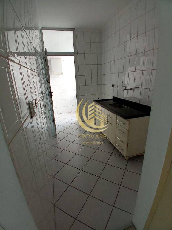 Apartamento à venda com 3 quartos, 90m² - Foto 8