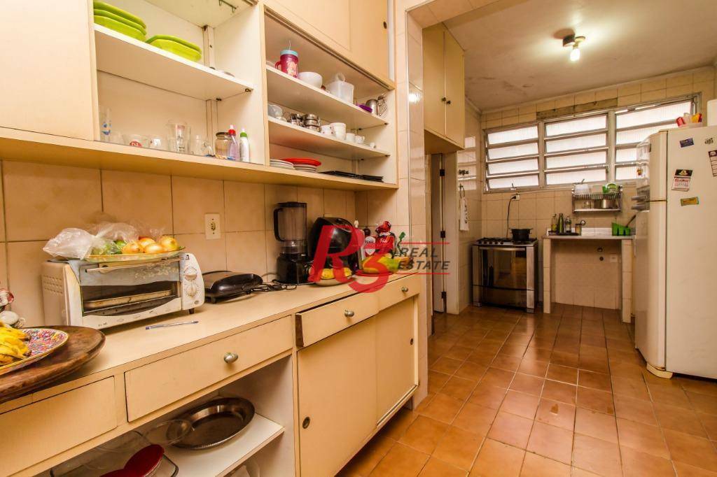 Apartamento à venda com 3 quartos, 197m² - Foto 2