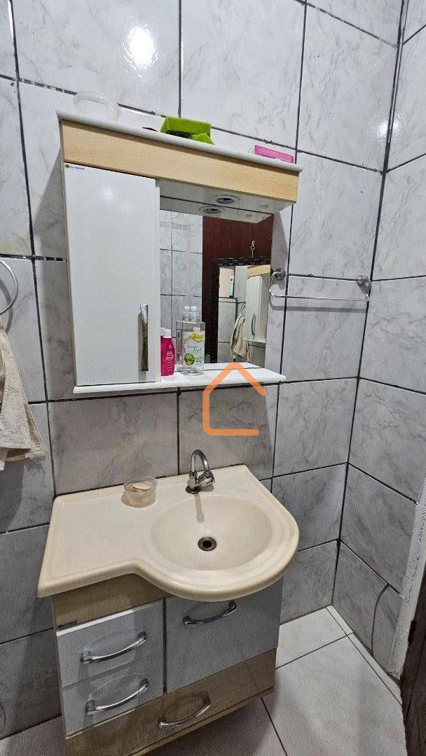 Casa à venda com 2 quartos, 145m² - Foto 15