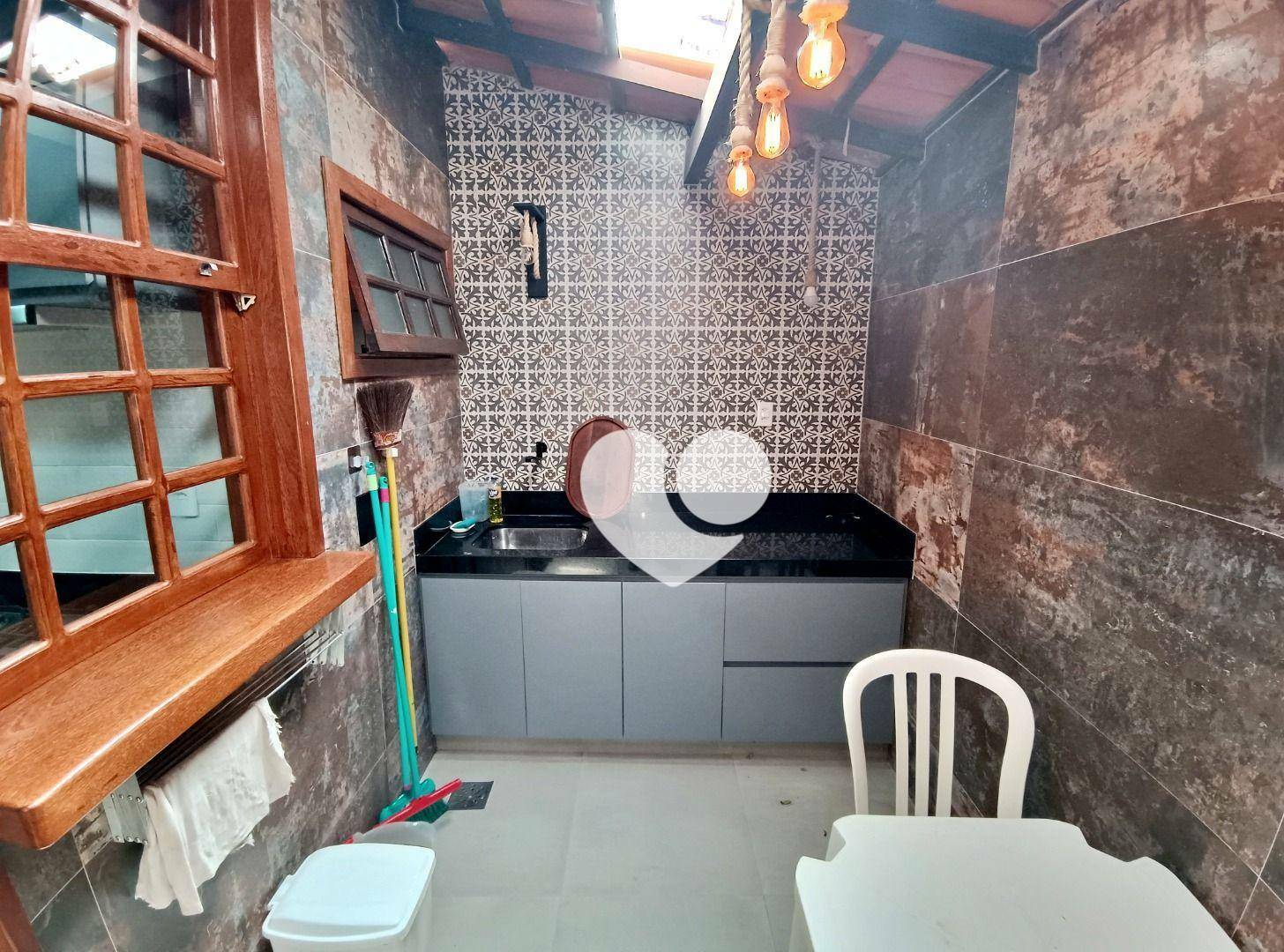 Casa de Condomínio à venda com 2 quartos, 100m² - Foto 8