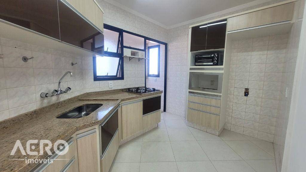 Apartamento à venda com 3 quartos, 105m² - Foto 3