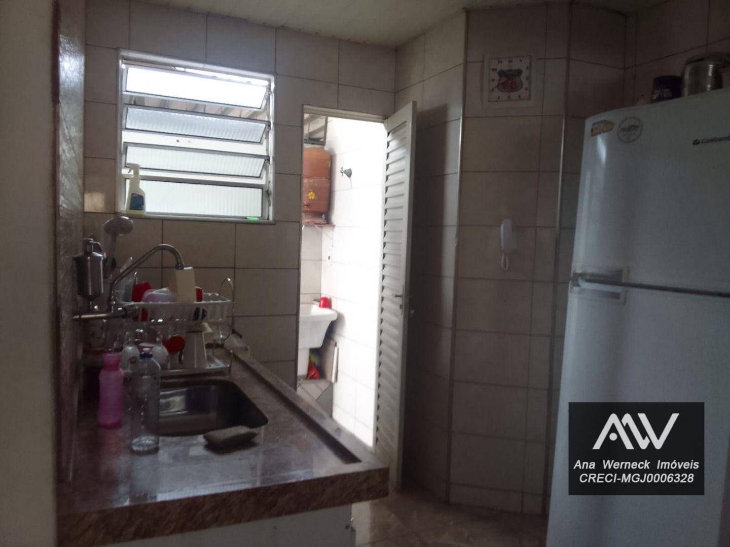 Apartamento à venda com 2 quartos, 60m² - Foto 14