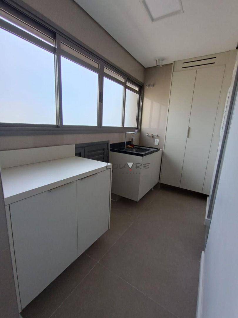 Apartamento à venda e aluguel com 3 quartos, 154m² - Foto 9