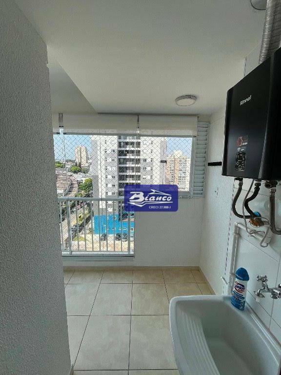 Apartamento para alugar com 2 quartos, 56m² - Foto 14