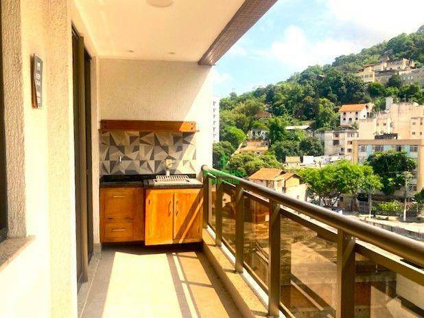 Apartamento à venda com 2 quartos, 76m² - Foto 9