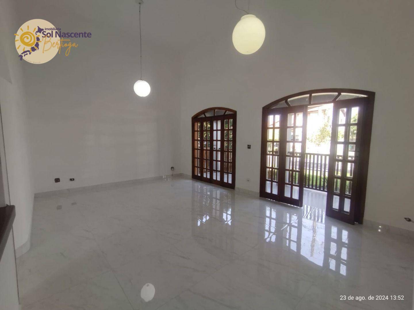 Casa de Condomínio à venda com 4 quartos, 228m² - Foto 28