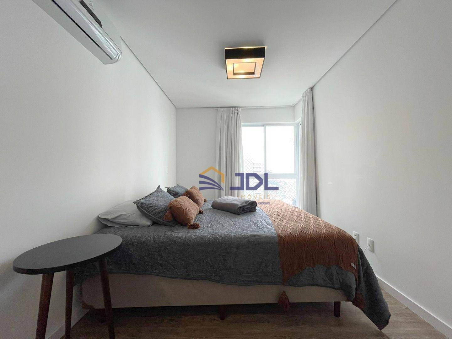 Apartamento à venda com 3 quartos, 93m² - Foto 11