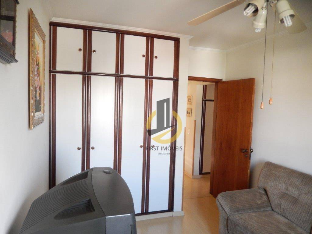 Apartamento à venda com 3 quartos, 129m² - Foto 13